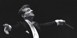 leonard bernstein conducts