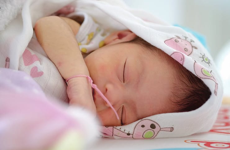 baby cuddler in nicu