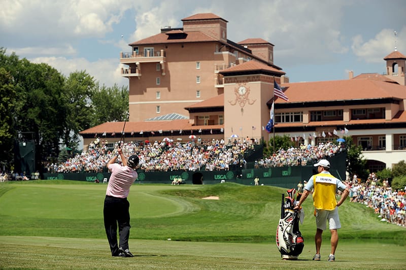 golfer swings at us senior open
