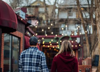 4 Fun Dates in Colorado Springs strolling around Manitou Springs looking for fun dates in Colorado Springs