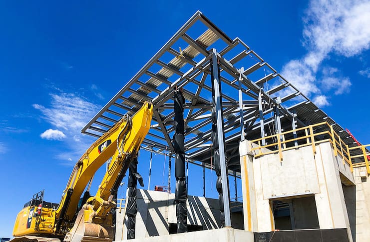 Crane building Pikes Peak Summit Complex