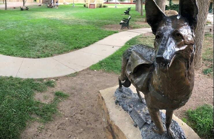 Dizzy the dog statue in Palmer Lake, Colorado
