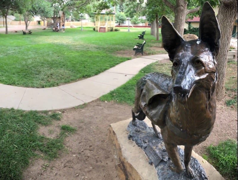 Dizzy the dog statue in Palmer Lake, Colorado