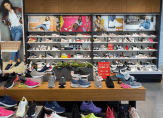 Skechers Skechers store front