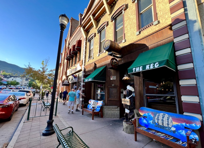 The streetscape outside the Keg Lounge in Manitou Springs.