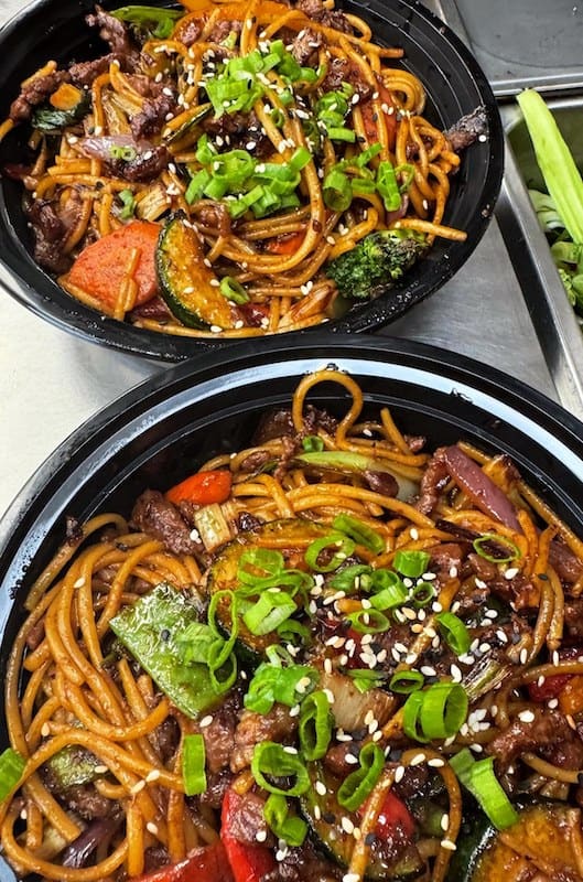 Steak Lo Mein bowl from Bowl in the City
