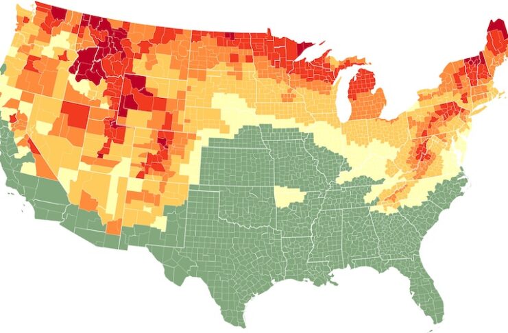 Map of the United States showing the progression of fall color with prime color for leaf peeping in Colorado.