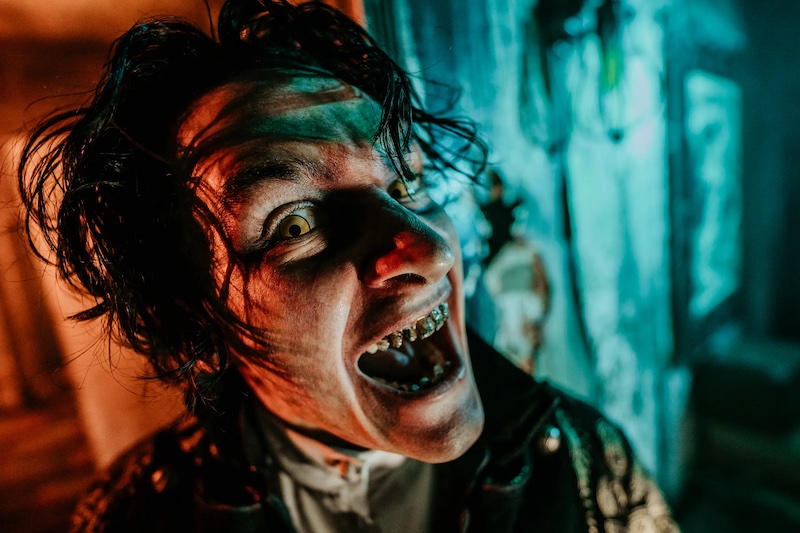 Creepy character at Hellscream, one of the scariest haunted houses in Colorado Springs